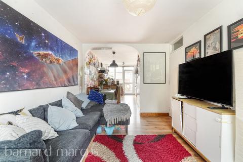 3 bedroom terraced house for sale, Arabella Drive, London