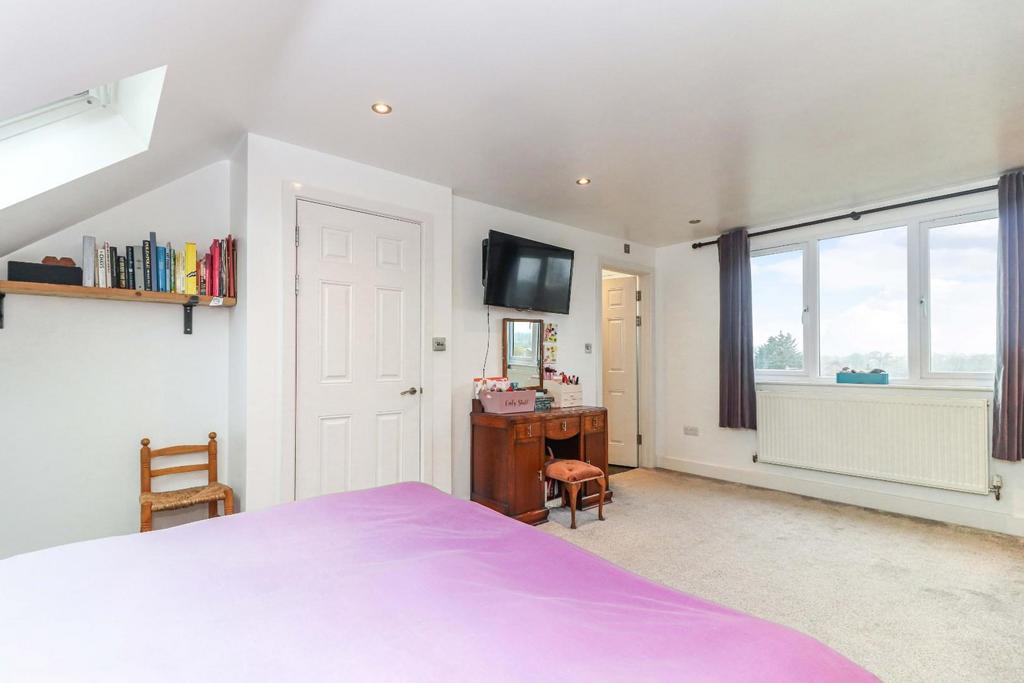 Master Bedroom G