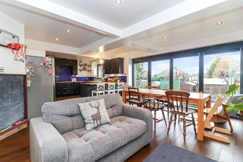 Family/ Dining Area