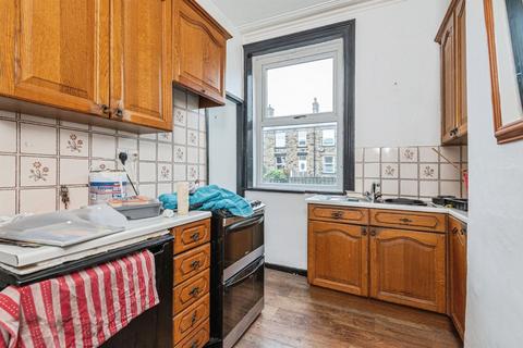 2 bedroom terraced house for sale, Leeds Road, Dewsbury