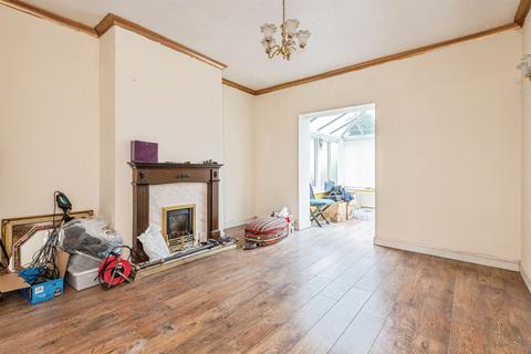 2 bedroom terraced house for sale, Leeds Road, Dewsbury