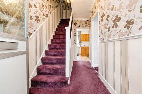 3 bedroom terraced house for sale, Rothbury Avenue, Rainham