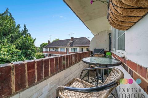 2 bedroom flat for sale, Nether Street, London