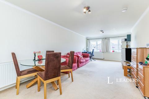 undefined, Eden Street, Kingston Upon Thames, KT1