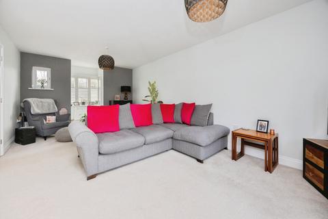 4 bedroom detached house for sale, David Henderson Avenue, Ashford, TN23 3
