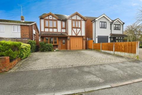 4 bedroom detached house for sale, Coventry Close, Hullbridge, Hockley