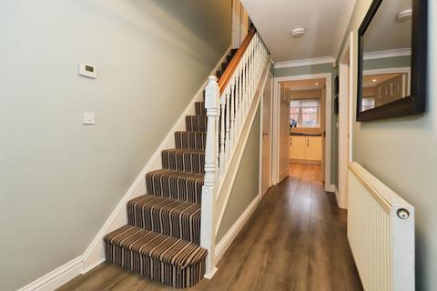 4 bedroom detached house for sale, Alder Avenue, Kidderminster
