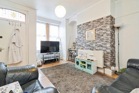 undefined, Sutherland Mount, Leeds