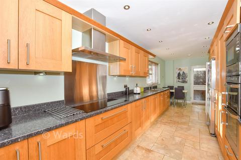 undefined, Mallings Drive, Maidstone ME14