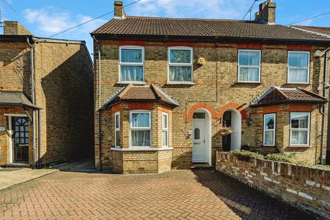 4 bedroom semi-detached house for sale, Willoughby Road, Slough