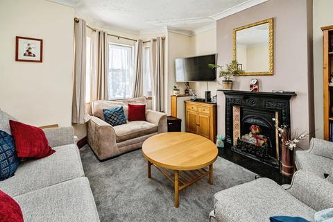 4 bedroom semi-detached house for sale, Willoughby Road, Slough