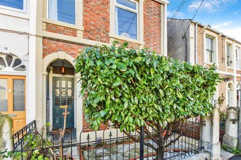 3 bedroom semi-detached house for sale, West Street, TROWBRIDGE