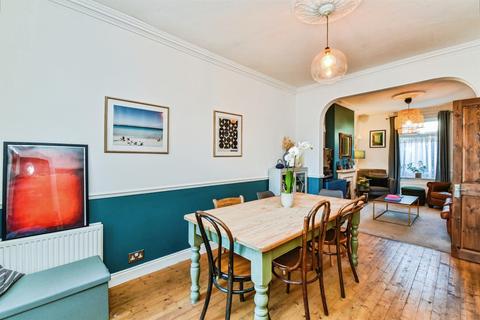 3 bedroom semi-detached house for sale, West Street, TROWBRIDGE