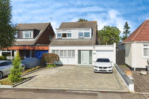 4 bedroom detached house for sale, Tatsfield Avenue, Nazeing, Waltham Abbey