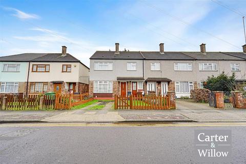 3 bedroom end of terrace house for sale, Stanley Avenue, Essex