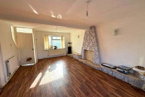 3 bedroom semi-detached house for sale, Heol-Y-Mynydd, Gilfach Goch, Porth