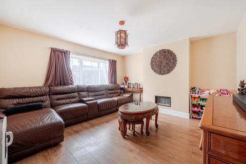 3 bedroom semi-detached house for sale, Larchfield Road, Maidenhead