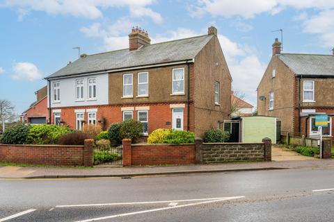 2 bedroom semi-detached house for sale, Church Road, Gorleston