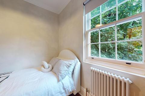 2 bedroom apartment to rent, Caledonian Road, London N1