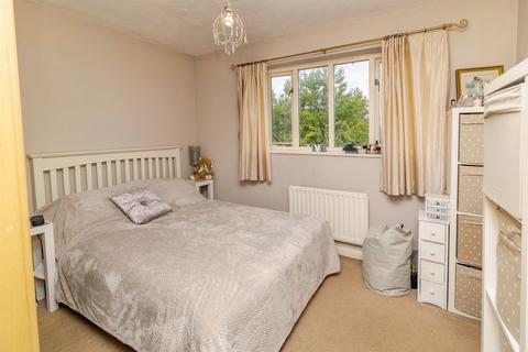 4 bedroom detached house for sale, Hindemith Gardens, Old Farm Park, Milton Keynes