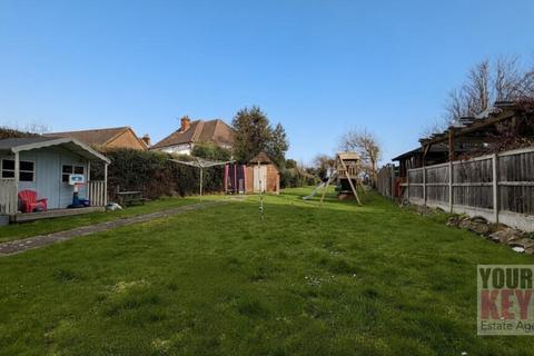 3 bedroom end of terrace house for sale, Cornwallis Cottages, Heath Road, Linton, Maidstone, Kent ME17 4NR