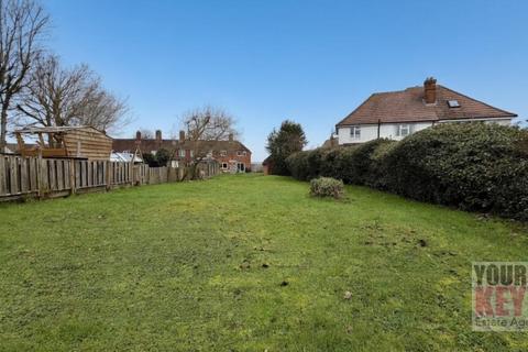 3 bedroom end of terrace house for sale, Cornwallis Cottages, Heath Road, Linton, Maidstone, Kent ME17 4NR