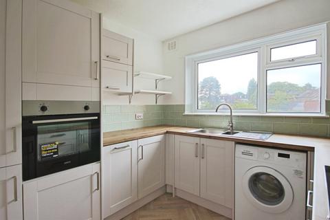 2 bedroom apartment for sale, Manor Court, Leamington Spa
