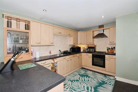 5 bedroom semi-detached house for sale, Erringtons Close, Oadby, Leicester