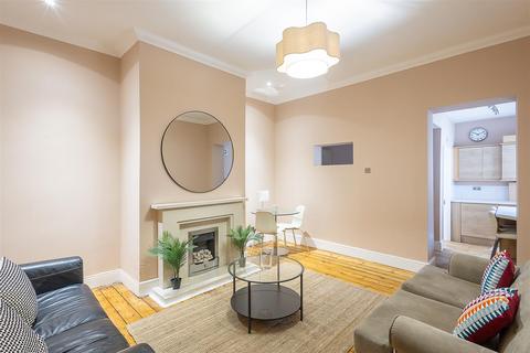 2 bedroom flat to rent, Helmsley Road, Sandyford, Newcastle upon Tyne