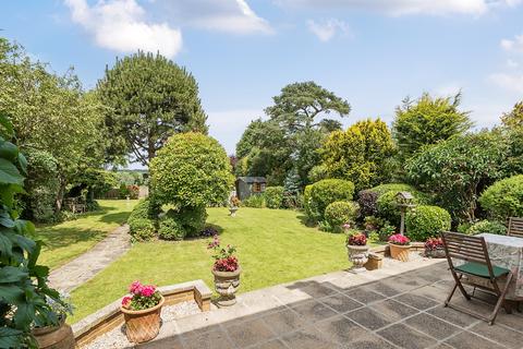 3 bedroom detached house for sale, Enfield Road, Enfield