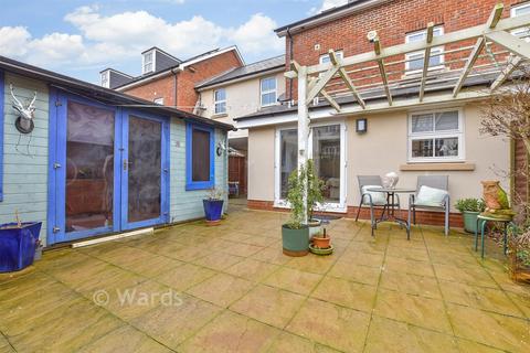 4 bedroom semi-detached house for sale, Ardent Avenue, Walmer, Deal, Kent