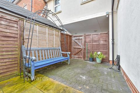 4 bedroom semi-detached house for sale, Ardent Avenue, Deal CT14