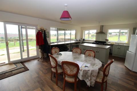 4 bedroom detached house to rent, Morchard Bishop, Crediton