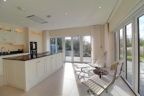 5 bedroom detached house for sale, Vineyards Road, Northaw EN6