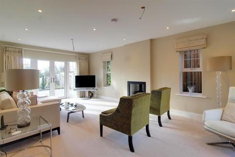 5 bedroom detached house for sale, Vineyards Road, Northaw EN6