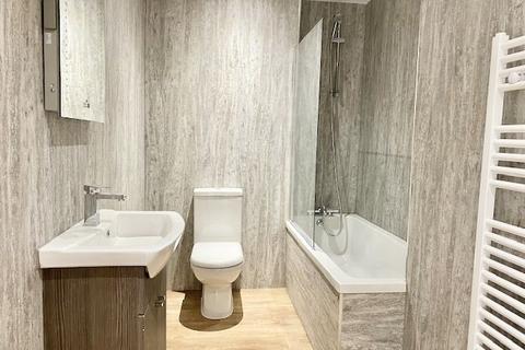 3 bedroom flat to rent, Main Street, Rotherham, South Yorkshire, S60
