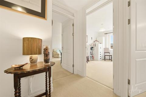 2 bedroom apartment for sale, Clyne Common, Willow Court, SA3