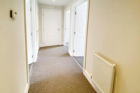 2 bedroom flat for sale, Blakeney Court, Northfield Road, Harborne, Birmingham, B17 0TZ