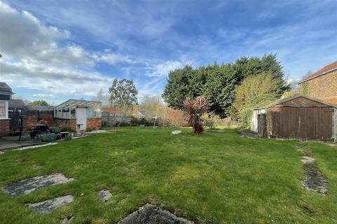 3 bedroom end of terrace house for sale, George Street, Snaith