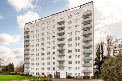 3 bedroom flat to rent, Eaton Drive, Kingston Upon Thames KT2