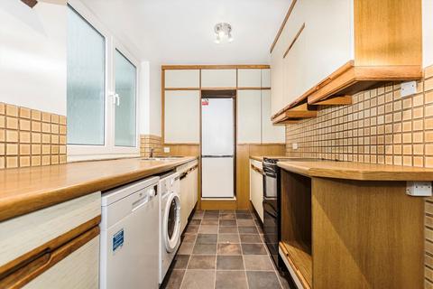 3 bedroom flat to rent, Eaton Drive, Kingston Upon Thames KT2