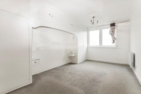 undefined, Eaton Drive, Kingston Upon Thames KT2
