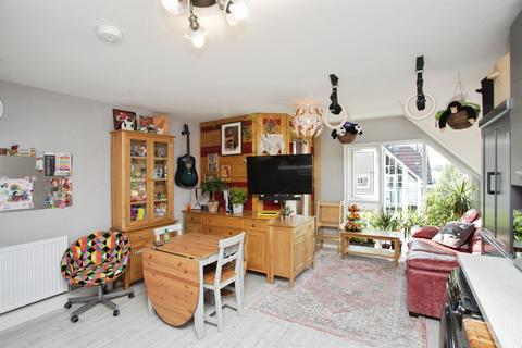 2 bedroom apartment for sale, Anton Close, Rugby