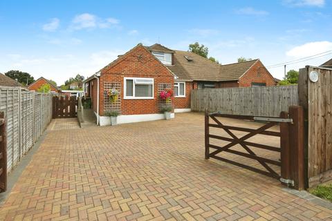 undefined, Forest Gardens, Waltham Chase, Southampton