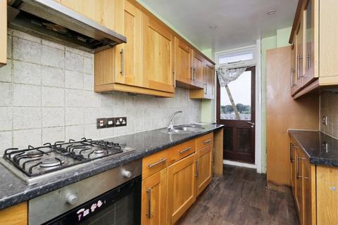 2 bedroom flat for sale, Royal Parade, Eastbourne