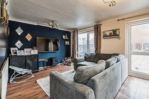 3 bedroom terraced house for sale, Rushall Close, Wordsley, Stourbridge
