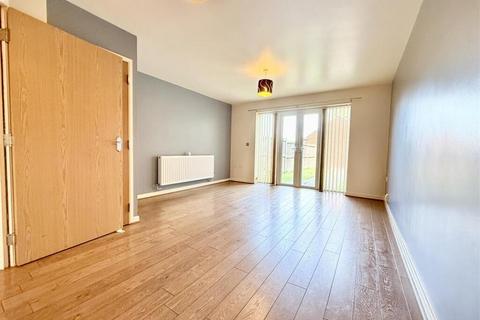 3 bedroom semi-detached house for sale, Highgate Street, Cradley Heath, B64 5SE