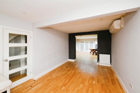 undefined, Stanley Avenue, Greenford