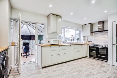 4 bedroom detached house for sale, Teall Street, Ossett