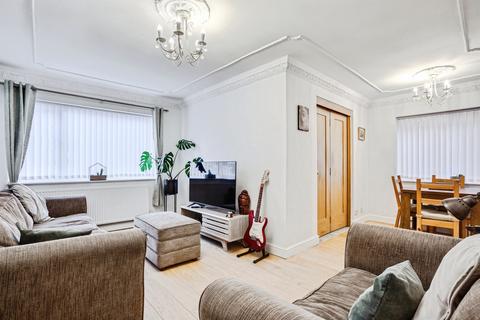 4 bedroom detached house for sale, Teall Street, Ossett